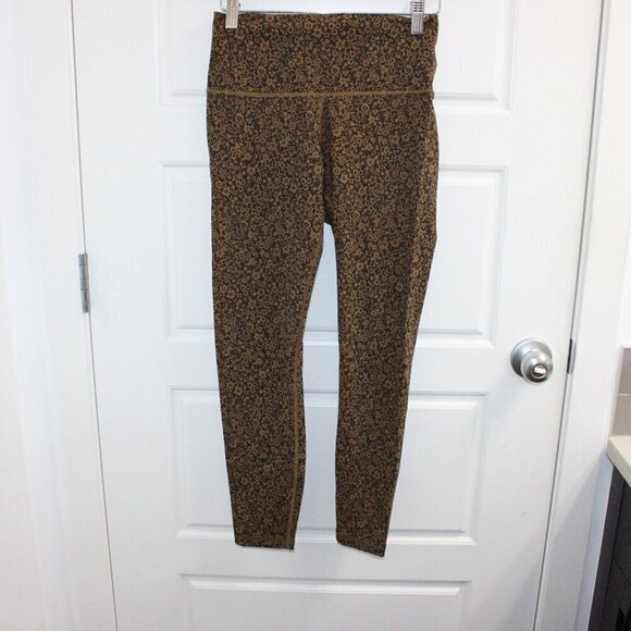 3/$30 Everlane Perform Ankle Size Small Leggings Green Floral - Picture 1 of 3